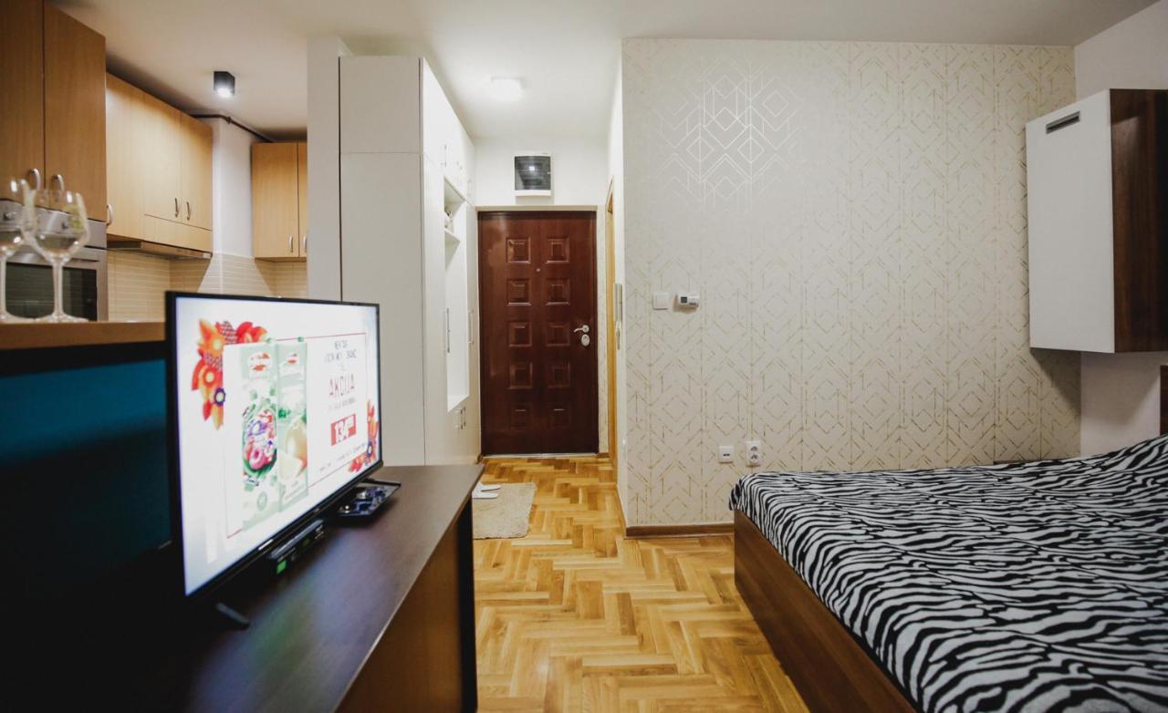 Prestige Apartment Gornji Milanovac Exterior photo